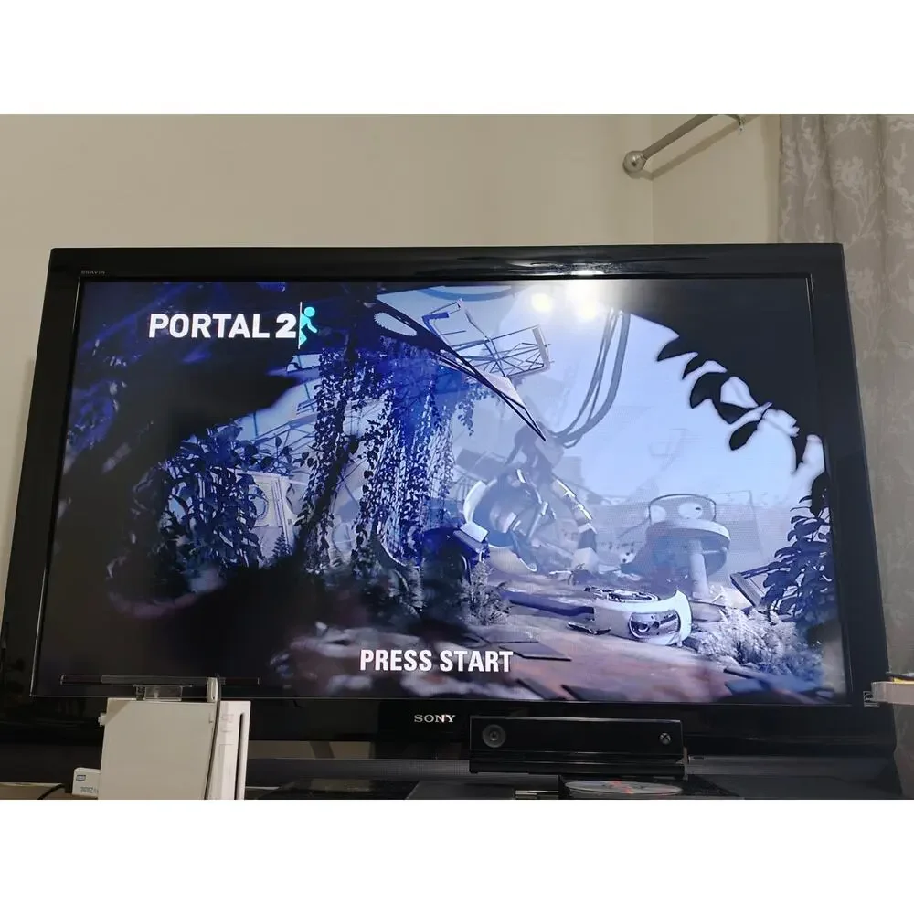Portal 2 Xbox 360 CIB Complete With Manual Tested